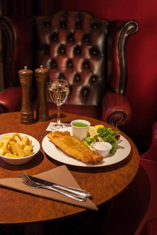 Strangford Arms Hotel Newtownards Zewnętrze zdjęcie
