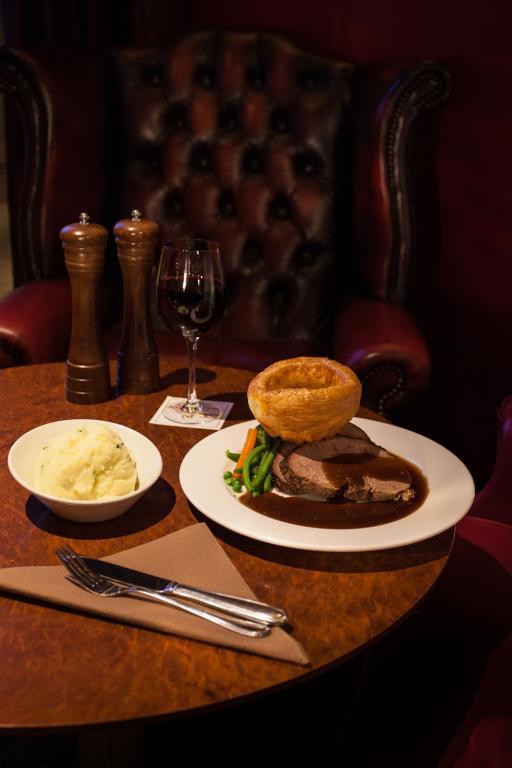 Strangford Arms Hotel Newtownards Zewnętrze zdjęcie