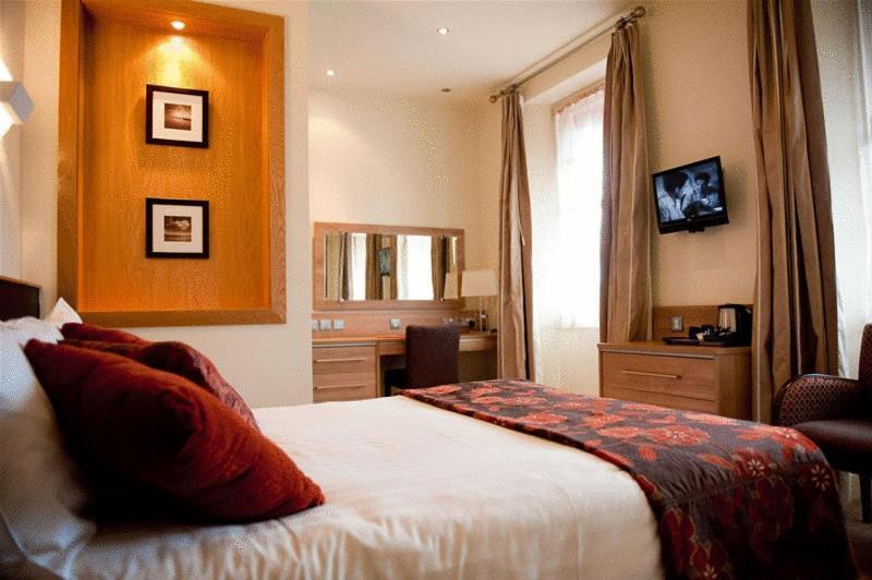 Strangford Arms Hotel Newtownards Zewnętrze zdjęcie