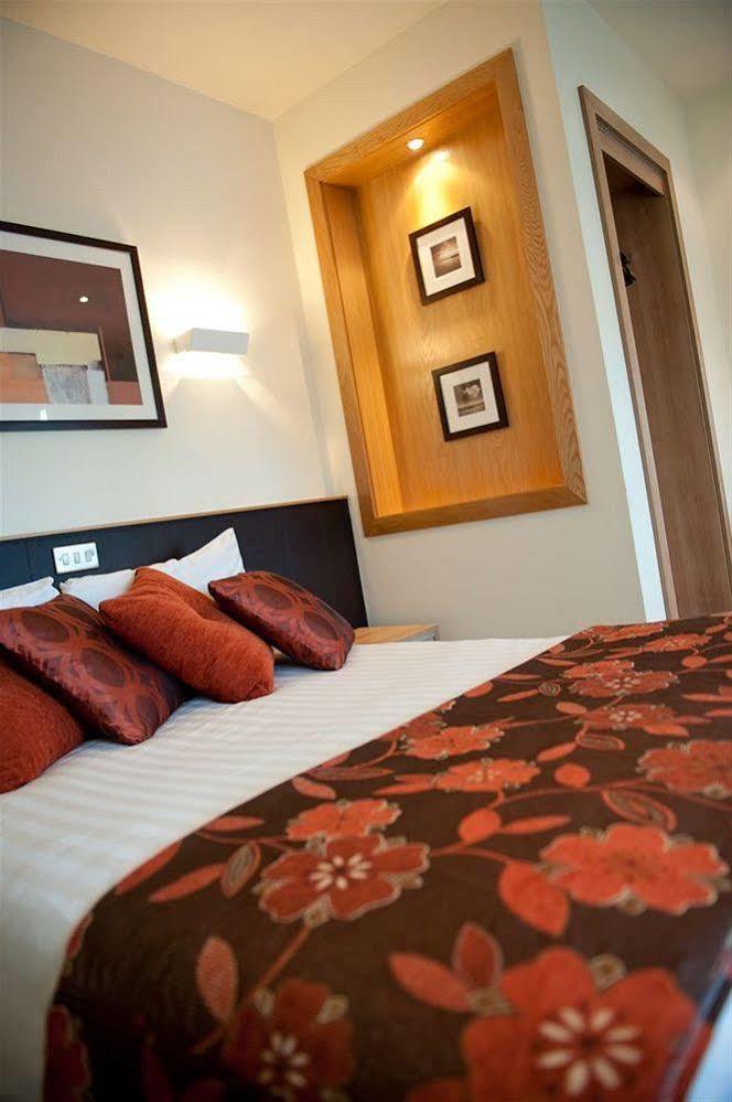 Strangford Arms Hotel Newtownards Zewnętrze zdjęcie